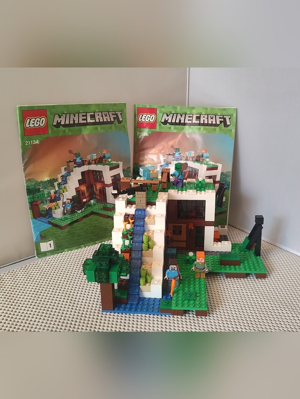 LEGO 21134 Minecraft The Waterfall Base Building Toy Set Retired Set